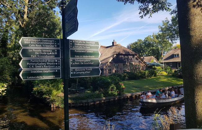 Group Home in Giethoorn With Waterside Terrace - Foto 48