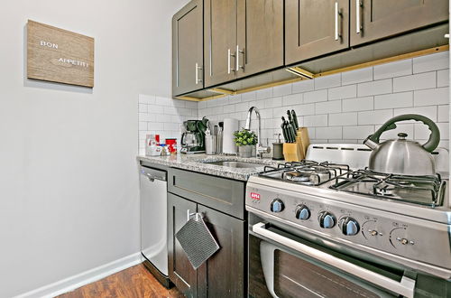 Photo 4 - Studio Superb Apt Near Loyola University