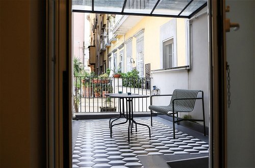 Photo 20 - Piazza Bellini - Contemporary Art Apartment CAV