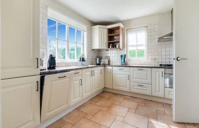 Exclusive Villa in Zeewolde With a Terrace - Photo 16