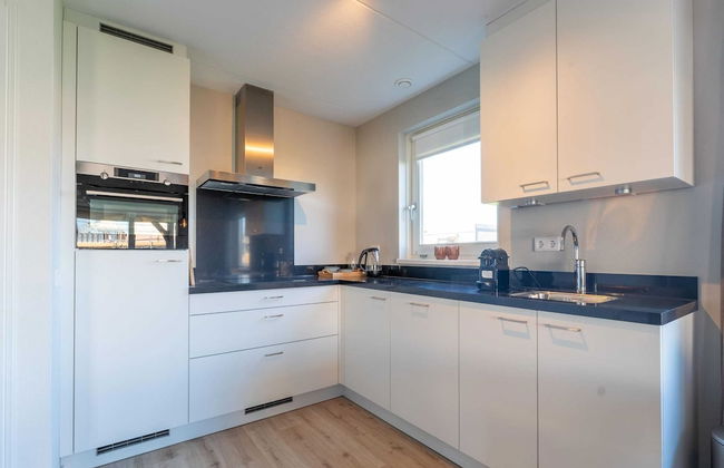Beautiful Holiday Home in Scherpenisse With Charming Terrace - Foto 25