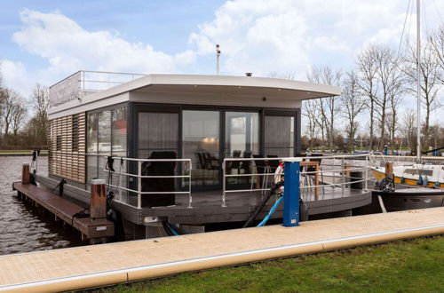 Foto 33 - Houseboat With Roof Terrace and Beautiful View