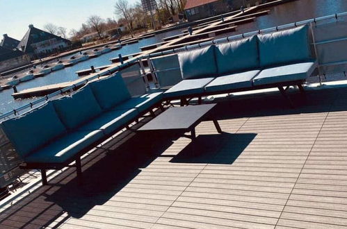 Photo 11 - Luxury Houseboat With Roof Terrace and Stunning Views Over the Sneekermeer