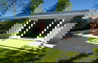 Foto 1 - Modern Villa on the Shores of Lake Veere
