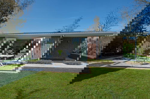Foto 33 - Modern Villa on the Shores of Lake Veere