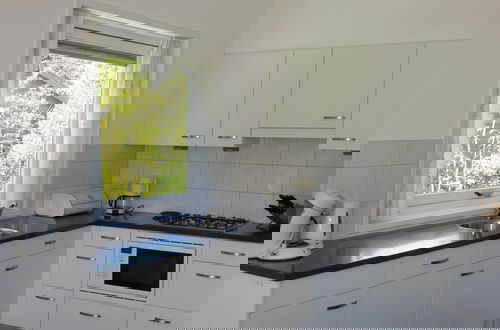 Foto 15 - Modern Villa on the Shores of Lake Veere