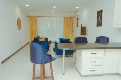 Foto 5 - Sunrise Fully Furnished Apartments