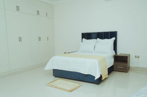 Photo 2 - Sunrise Fully Furnished Apartments