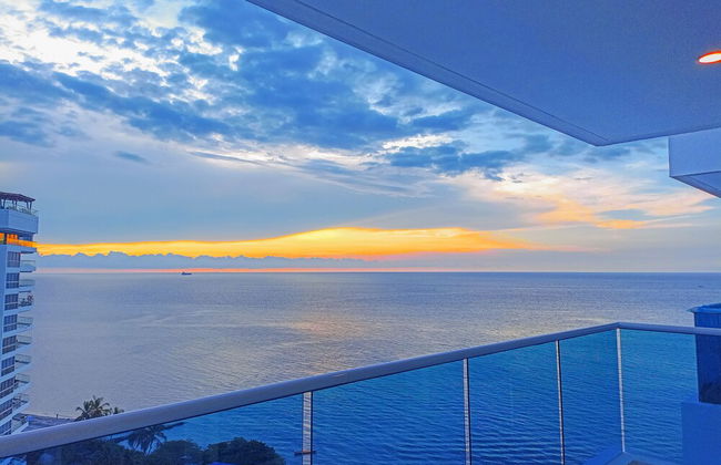 Exclusive Apartasuites Reserva del Mar - Photo 1