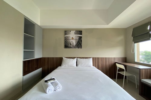 Photo 4 - Fancy Studio Apartment At Gateway Park Lrt City Bekasi