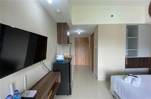 Photo 13 - Fancy Studio Apartment At Gateway Park Lrt City Bekasi