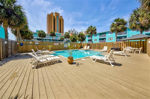 Foto 30 - Serene Condo on the Beach With Pool Covered Deck