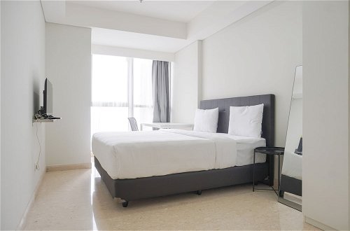 Foto 3 - Nice And Homey 1Br At Gold Coast Apartment