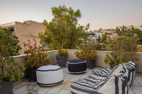 Photo 11 - Fantastic Central Athens Suite With Rooftop Deck