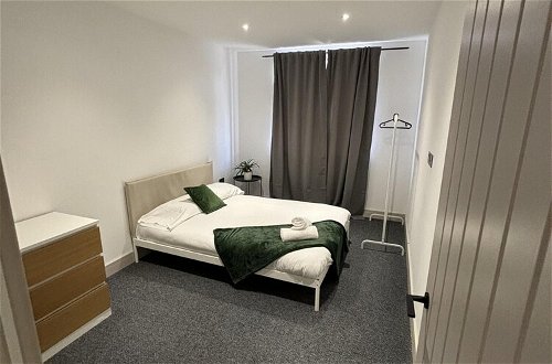 Foto 8 - Beautiful 2-bed Apartment in Benfleet