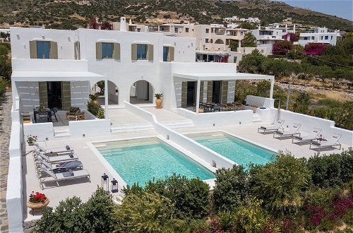Photo 27 - Luxury Paradise Villa Odyssey In Paros