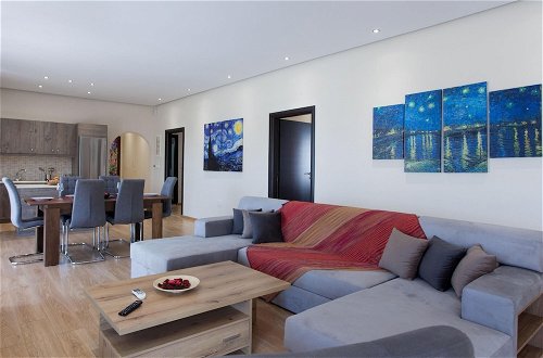 Photo 11 - Artistic 3 bdr Apartment With sea View in Glyfada