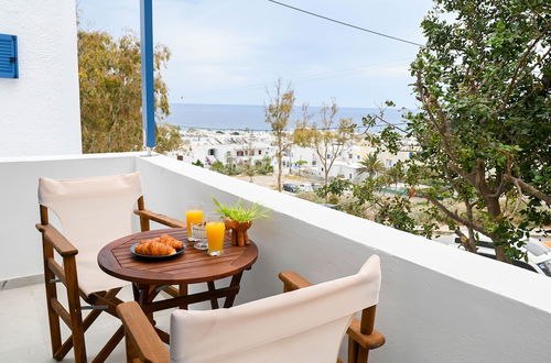 Photo 20 - Serenite 2 Bd Santorini Getaway with Sea View