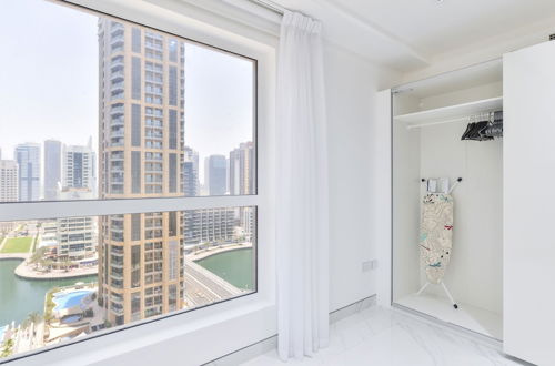 Photo 8 - Waterfront Luxury 3plus1 BR in JBR Dubai