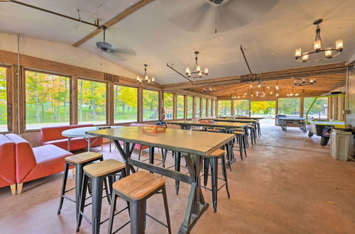 Photo 7 - Cozy Cabin: Community Pool & Lakefront Beach