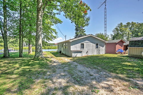 Photo 15 - Cozy Lakefront Hale Cabin w/ Access to Boat Ramp