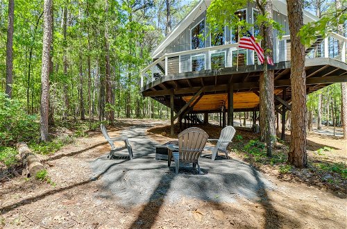 Photo 3 - Greers Ferry Treehouse-style Cabin w/ Lake Access
