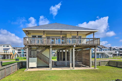 Photo 1 - Beachfront Galveston Getaway w/ Deck & Views