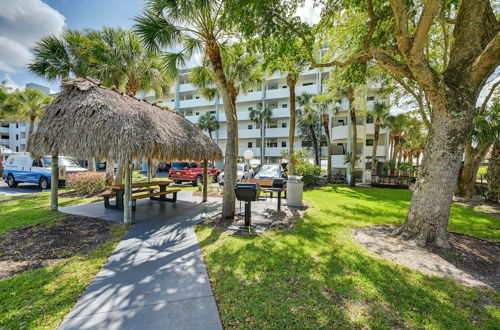 Photo 18 - Coastal Marco Island Condo w/ Club Amenities