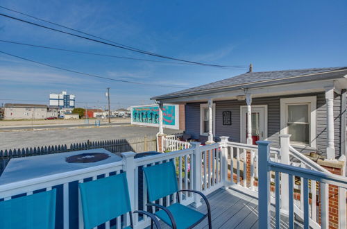 Photo 3 - Wildwood House w/ Enclosed Porch - Walk to Beach