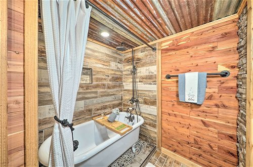 Foto 30 - Relaxing Hochatown Cabin w/ Deck & Hot Tub