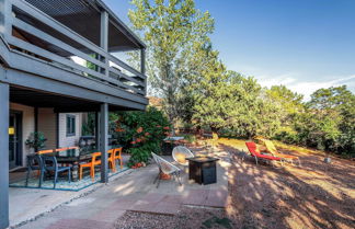 Foto 2 - Sleek Sedona Abode w/ Hot Tub + Outdoor Hangout