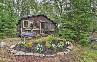 Photo 1 - 'sprucewold': Boothbay Harbor Cottage W/deck