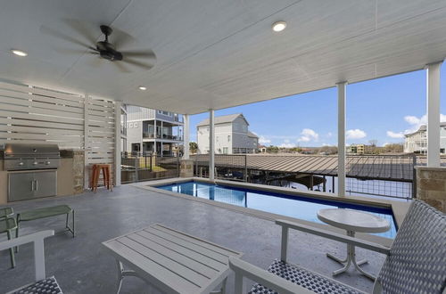 Photo 6 - Modern Kingsland Lake House w/ Boat Slip