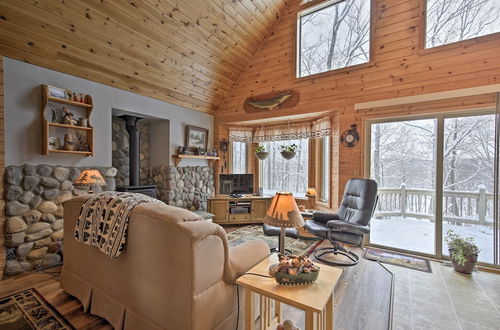 Photo 28 - Cozy Cabin on 10 Acres, Walk to Chippewa River