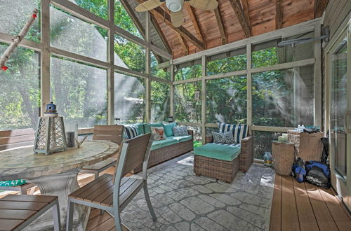 Foto 43 - Luxury Family Home w/ Deck, Swim Spa & Grill
