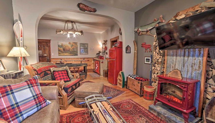 Photo 1 - One-of-a-kind Rustic Retreat in Dtwn Sturgeon Bay