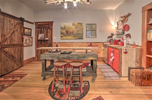 Photo 6 - One-of-a-kind Rustic Retreat in Dtwn Sturgeon Bay