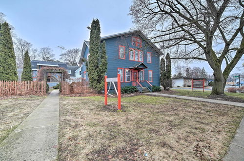 Photo 16 - One-of-a-kind Rustic Retreat in Dtwn Sturgeon Bay