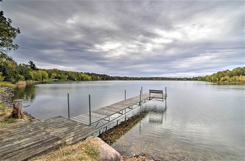 Foto 24 - Spacious Lakefront Home w/ Patio & Boat Dock