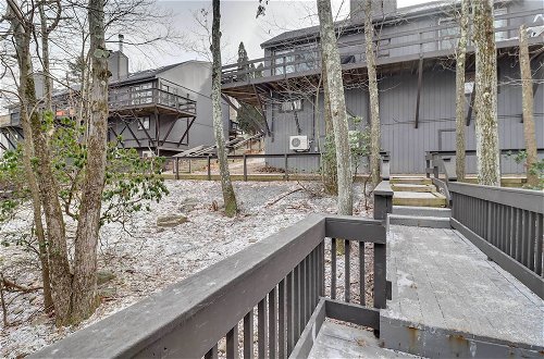 Photo 17 - Stylish Tannersville Townhome w/ Private Deck