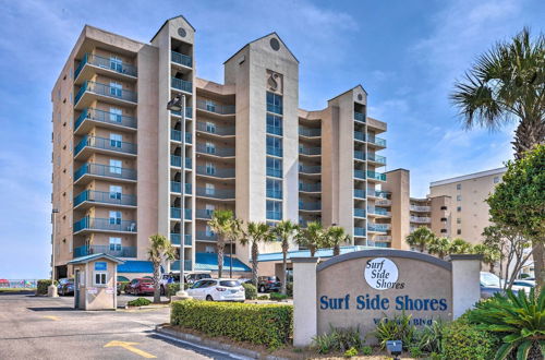 Photo 22 - Beachfront Condo With Balconies & Pool Access