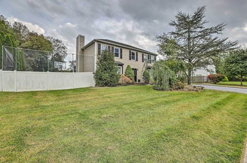 Photo 27 - Jersey Home w/ Private In-ground Pool & Hot Tub