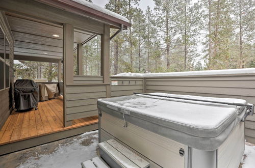 Foto 13 - Northwest Sunriver Getaway w/ Community Amenities