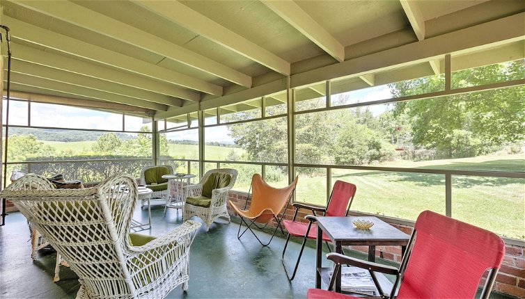 Foto 1 - Stair-free Lexington Home w/ Blue Ridge Mtn Views