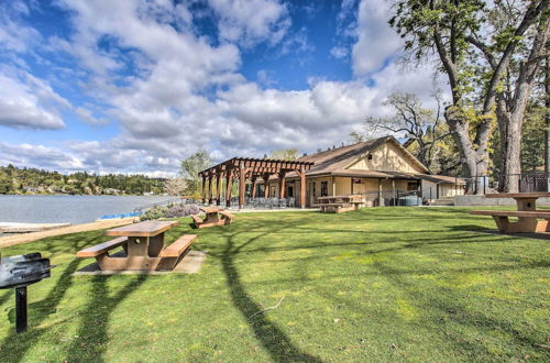 Photo 4 - Stunning Groveland Home w/ Outdoor Kitchen