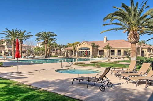 Foto 12 - Elegant Palms Townhome W/patio & Resort Amenities