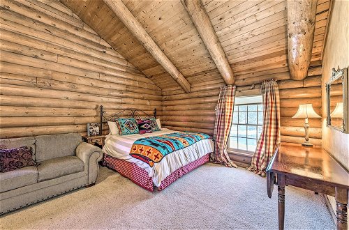Foto 9 - Charming Alto Cabin on 2 Acres w/ Large Porch