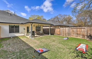 Photo 2 - Well-appointed Montgomery Home w/ Fenced Yard