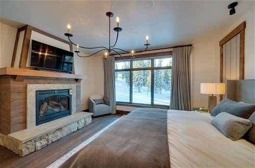 Photo 39 - Custom Ski-in/out Chalet With Hot Tub & Wet Bars