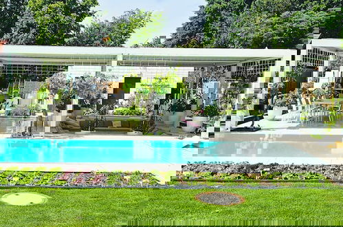 Foto 51 - Luxus Neubau 170m2 Loft mit Pool Garten